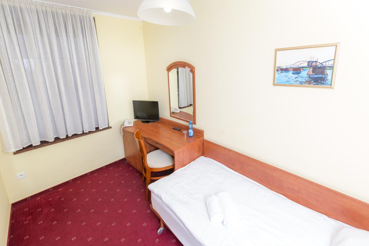 Hotel Bastion Kostrzyn nad Odra Εξωτερικό φωτογραφία