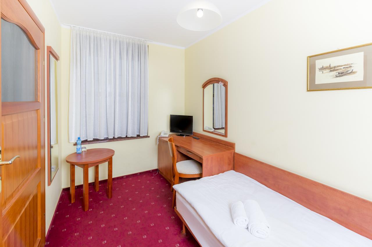 Hotel Bastion Kostrzyn nad Odra Εξωτερικό φωτογραφία